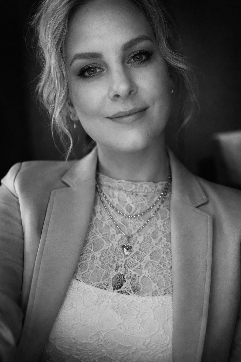 Kiki – Nail Artist