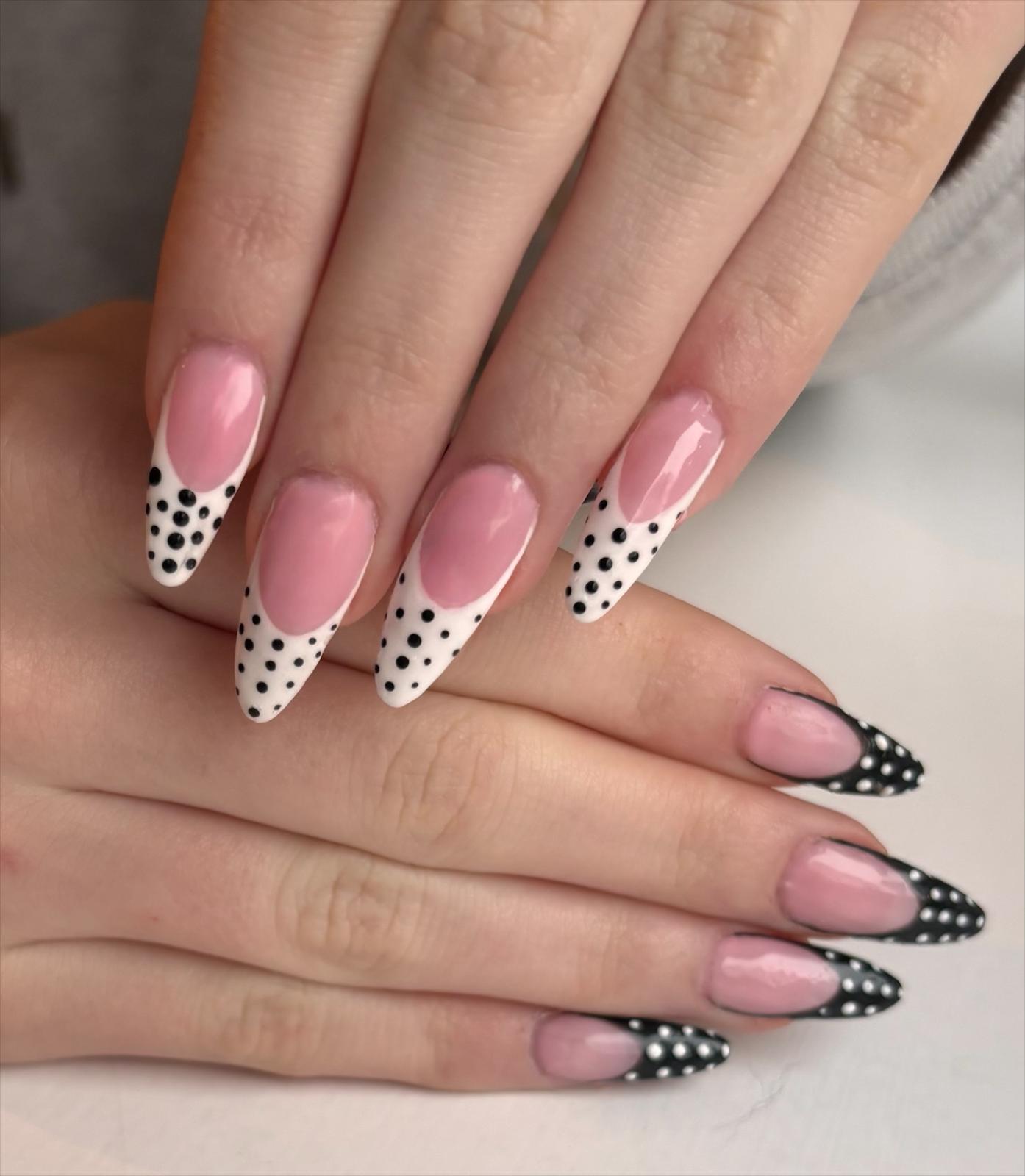 Roze French met stippen